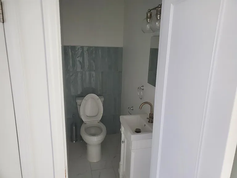122 Stedwick Dr — Photo 5