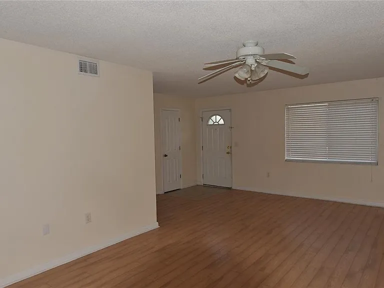 501 SW 75th St #A14 — Photo 10