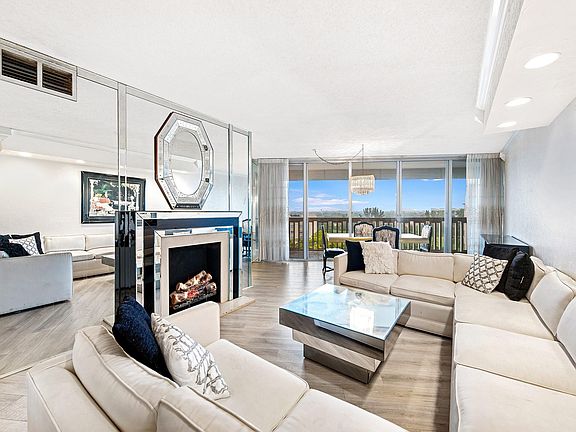 4th image of 6911 Environ Boulevard #8M