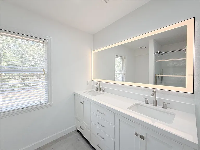 2827 Sanctuary Ln — Photo 49