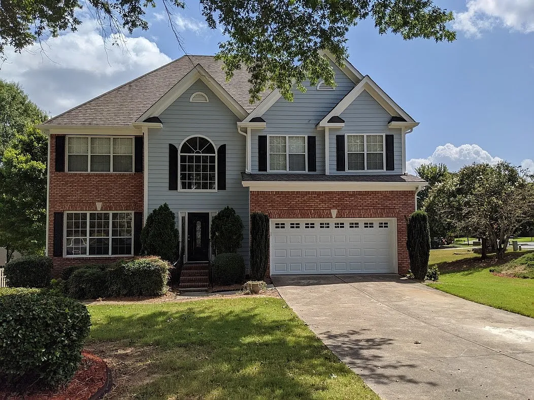 570 Running Fawn Dr photo 1