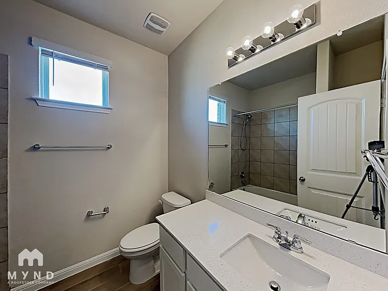 2444 Lobo Landing Cv — Photo 23