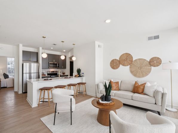 15 W 7th St #312