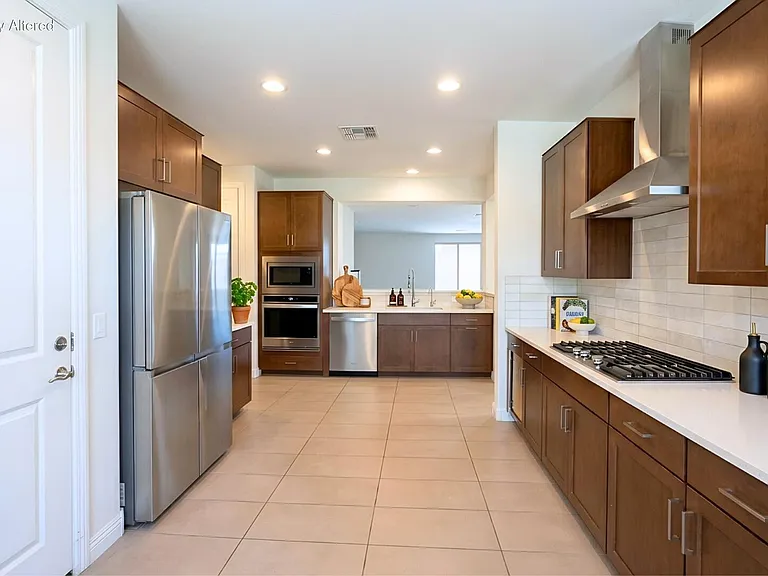 1533 W Sabel Ct — Photo 5