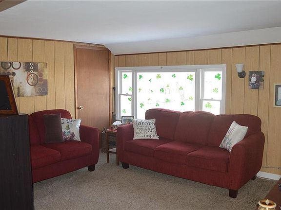 2nd image of 833 Lee Ave