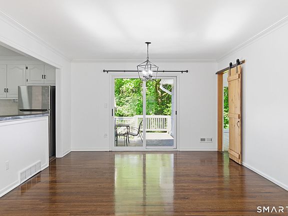 4th image of 417 Moose Hill Road