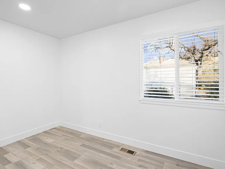 26 W Girard Ave #C — Photo 11
