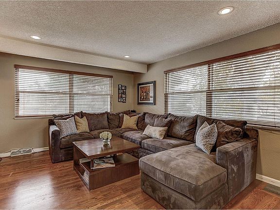 5th image of 8703 E Saratoga Pl