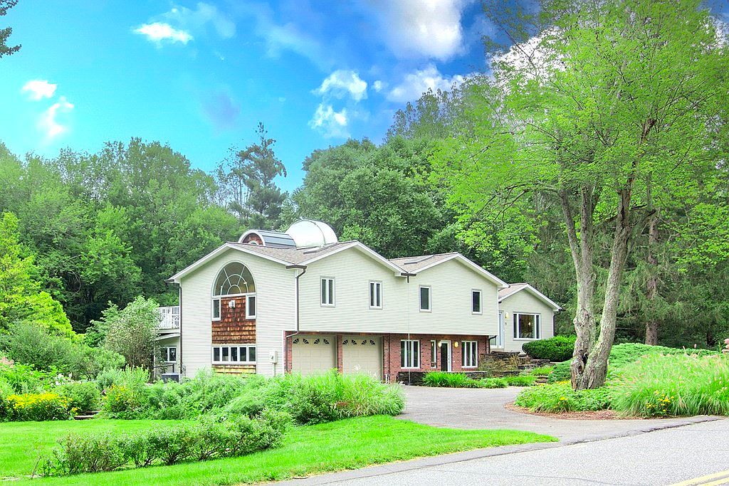 75 Silver St, South Hadley, MA 01075 Zillow