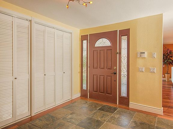 4th image of 2401 Bantry Ln
