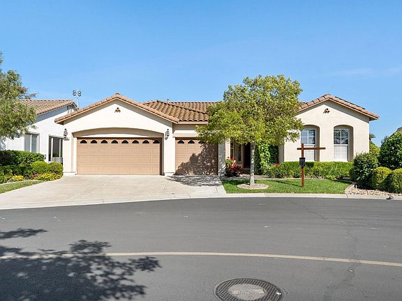 2nd image of 349 Canyon Springs Drive