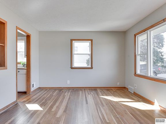 3rd image of 3409 Cornhusker Dr