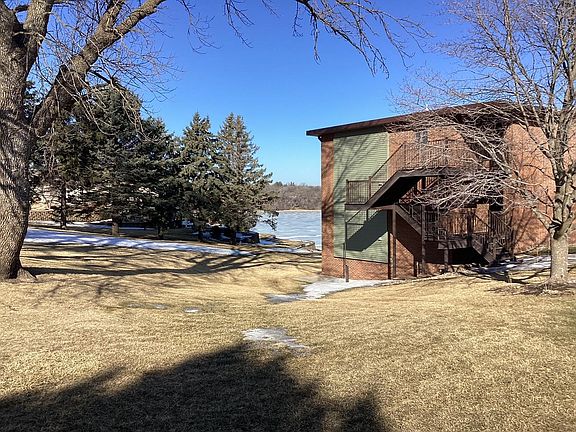 2nd image of 808 Lake Chapeau Dr APT 108