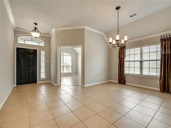 3rd image of 11908 Joplin Ln