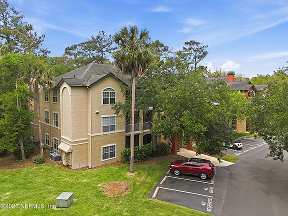 2nd image of 211 COLIMA Court #1128