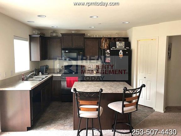 4th image of 7525 Brianna Ct SE