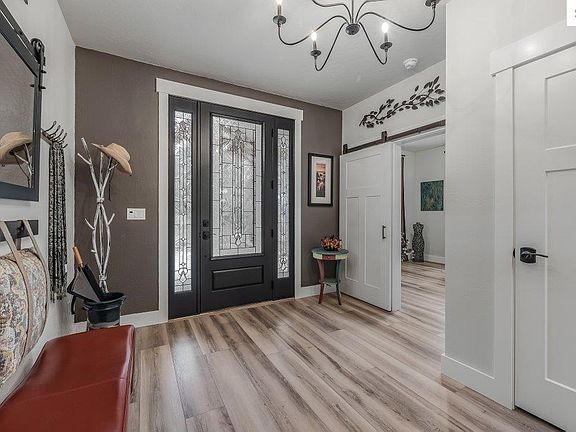 5th image of 891 Ames Way