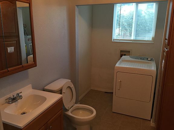Downstairs Laundry room