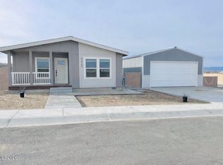 5660 Packsaddle Rd, Winnemucca, NV 89445