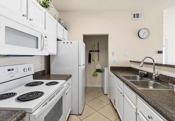 3rd image of 10764 70th Ave #3203