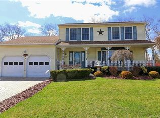 15 Davids Ln, Howell, NJ 07731