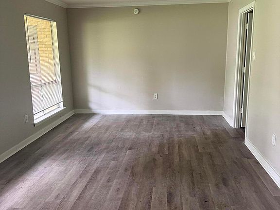 4th image of 4224 Cypress Dr