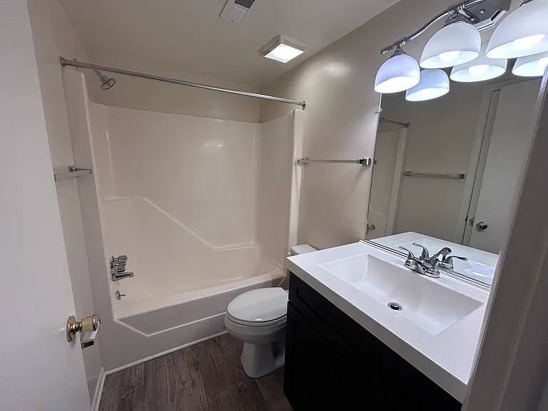 Forestbrook Apartments — Photo 25