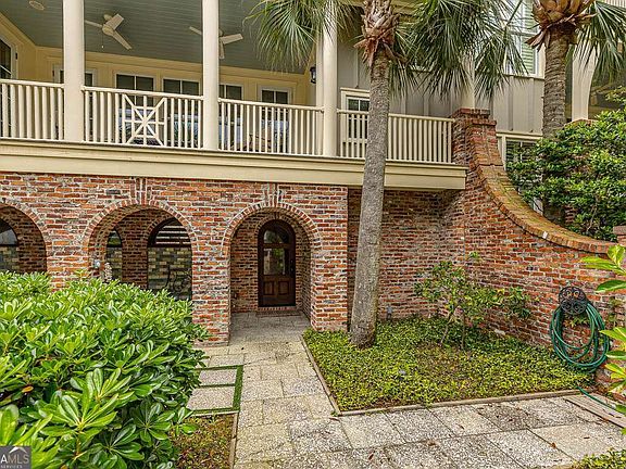 5th image of 17 Sea Oats Ln