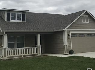 914 W 30th St, Lawrence, KS 66046