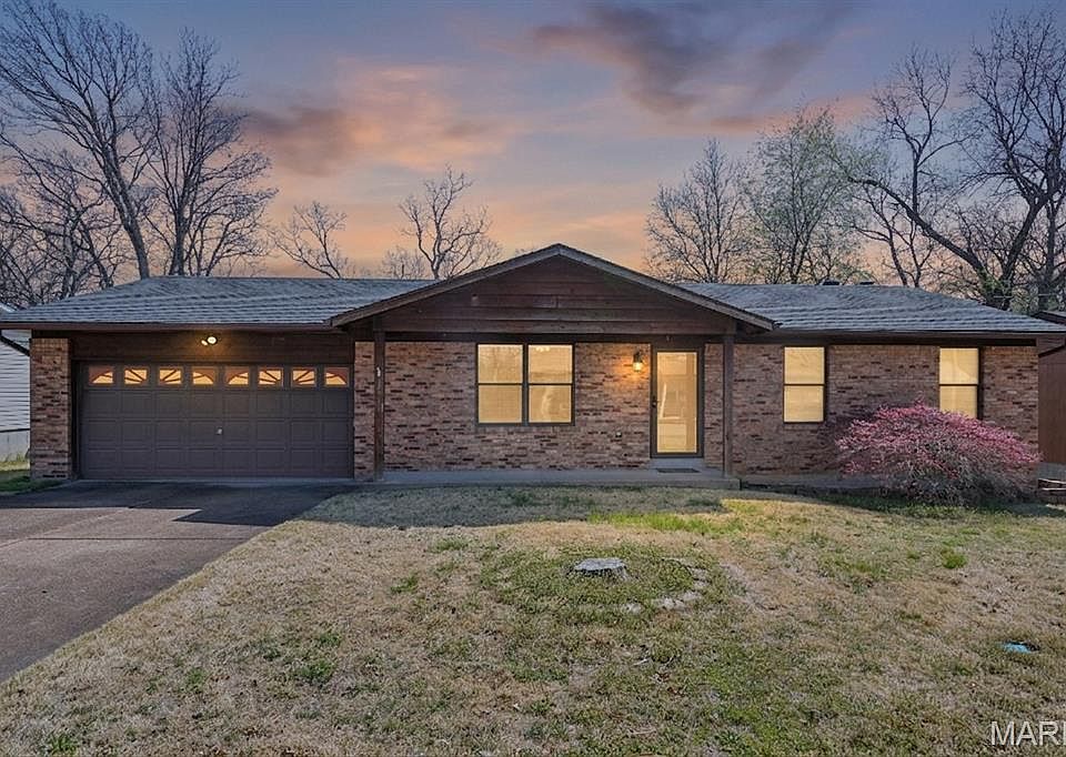 1st image of 4305 Julie Ct