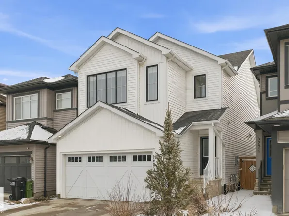 9235 223rd St NW, Edmonton, AB T5T 7M1