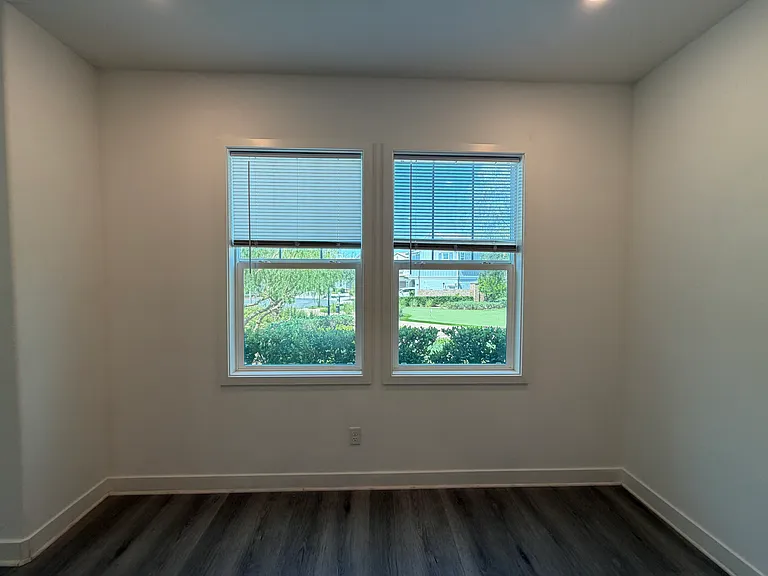 12260 Fruitwood Ln — Photo 11