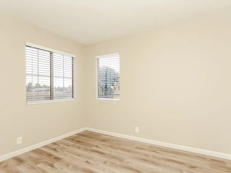 17183 N 53rd Ave — Photo 15
