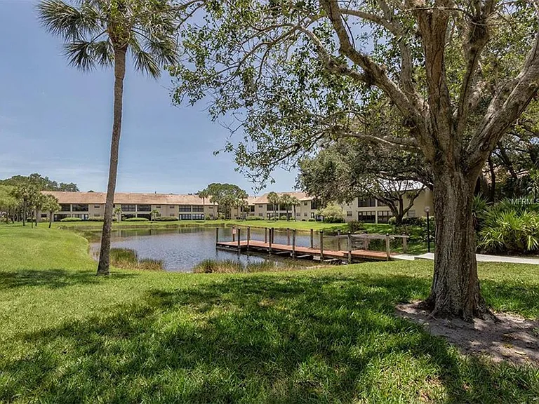 360 Three Lakes Ln #J — Photo 19