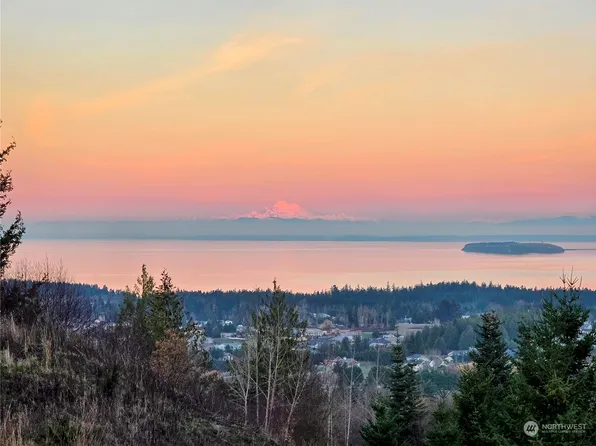 9999 Flying Cloud Street, Sequim, WA 98382