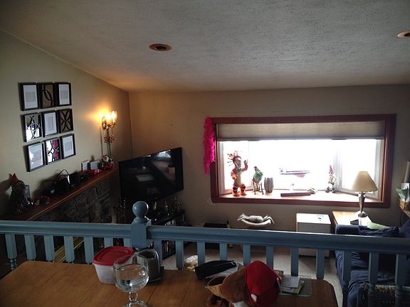4th image of 80 Stendahl Dr