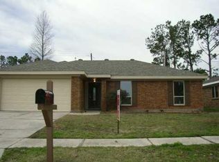 101 Foxcroft Dr, Slidell, LA 70461