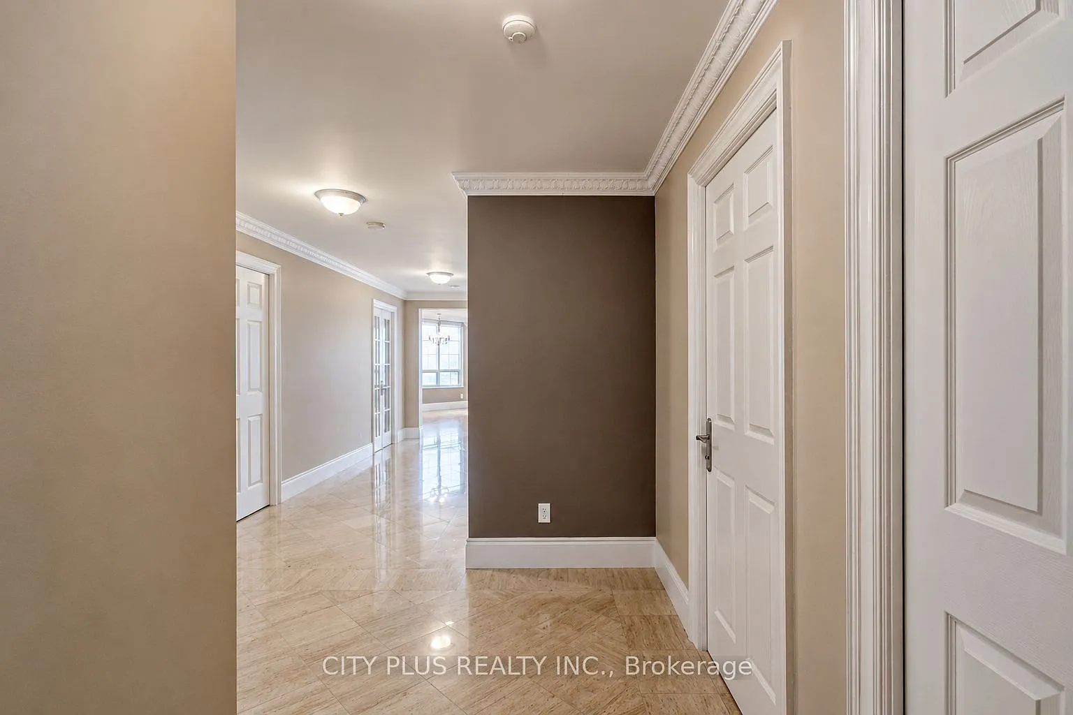4 bed, $6,000 — Photo 3