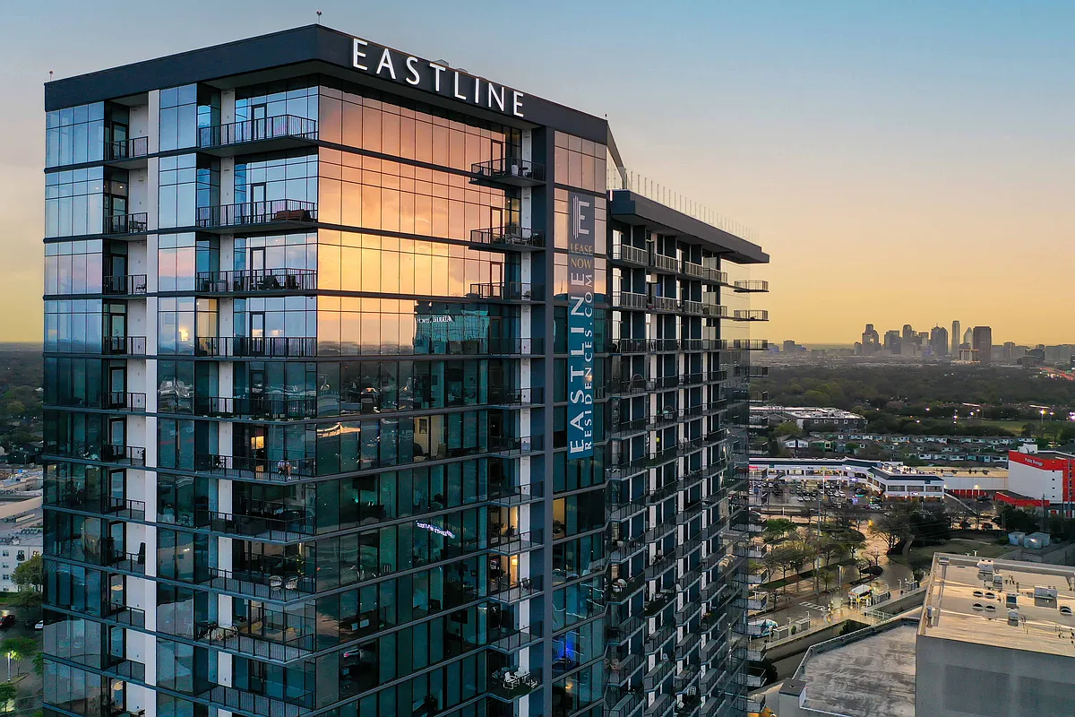 Building Photo - Eastline Residences