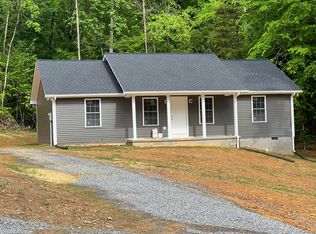 900 Halifax Rd, Scottsville, KY 42164