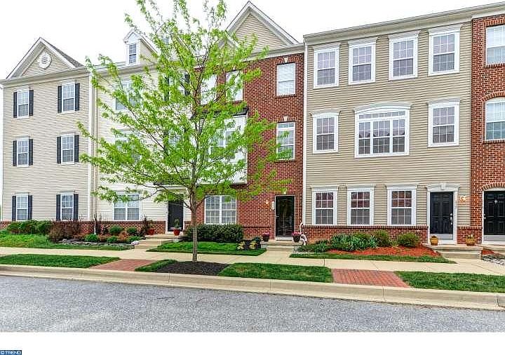 1st image of 410 Toftrees Dr