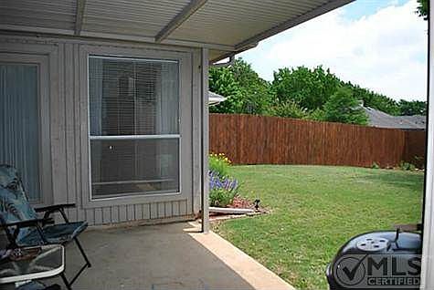 3rd image of 1306 E Branch Hollow Dr