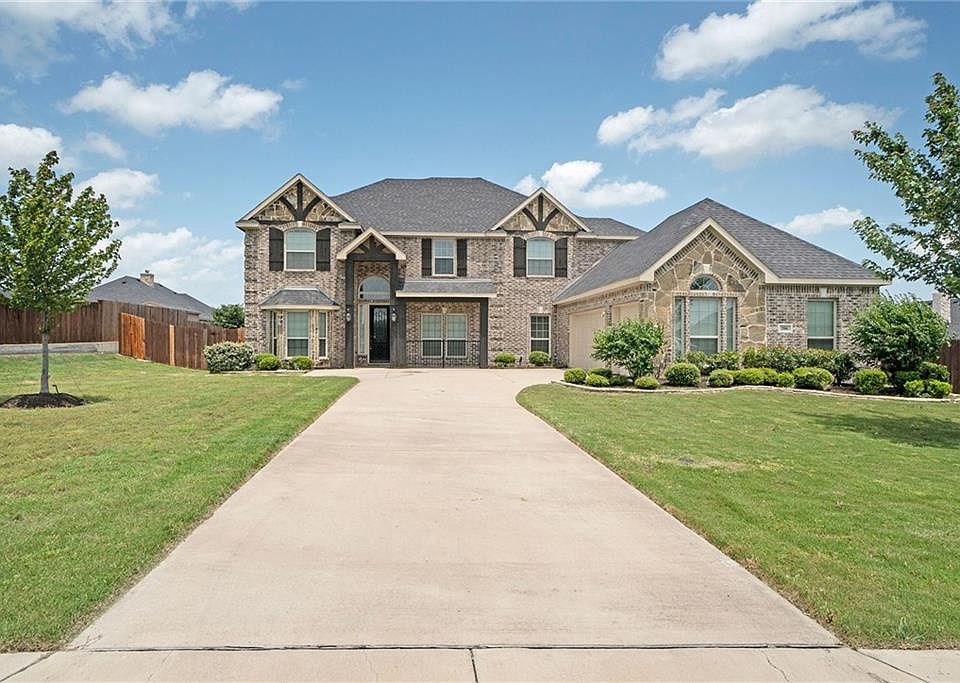 1st image of 206 White Rock Ct