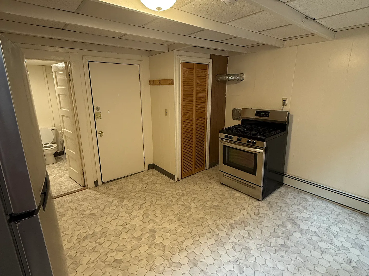 Studio, 9999 sqft, $2,495 — Photo 3