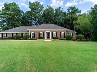 975 Brooksglen Dr, Roswell, GA 30075