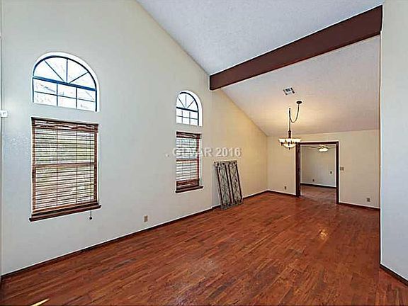 2nd image of 3841 Longs Peak Ct