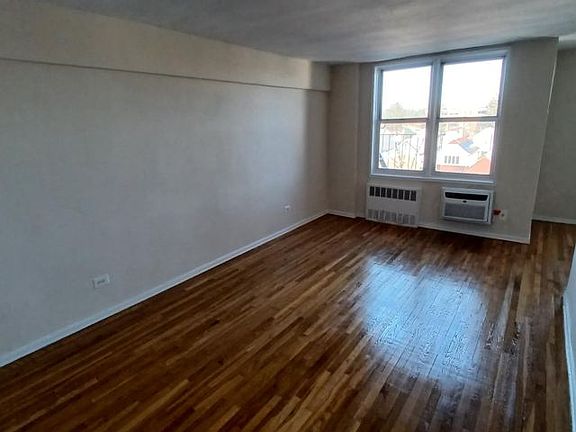 5th image of 3301 Nostrand Ave #Z4f