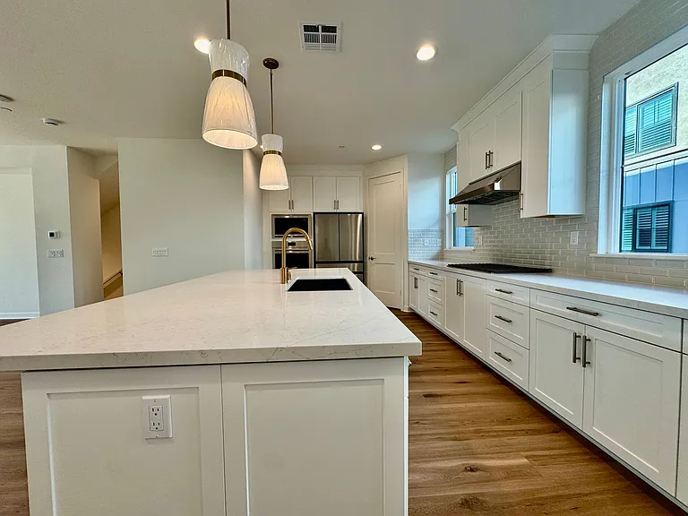 2543 Elderberry Ln — Photo 11