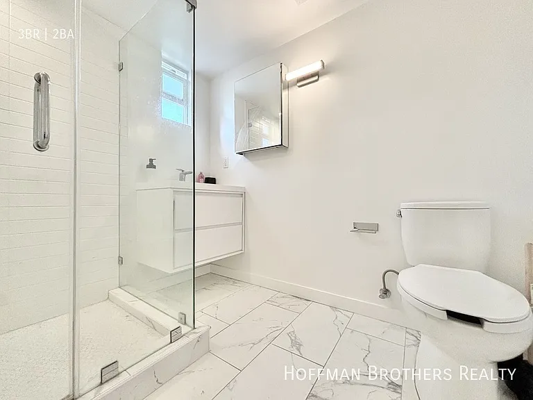 1568 Yosemite Dr #7 — Photo 14