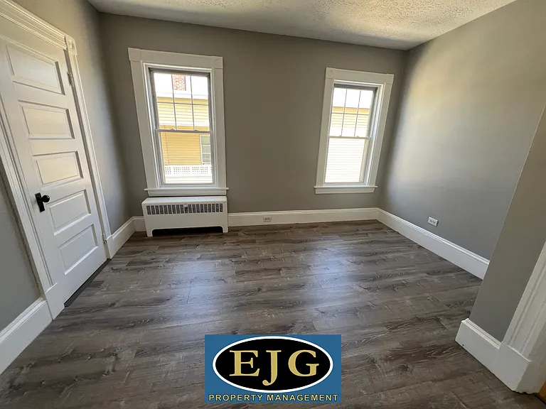 325 Amory St #3 — Photo 6